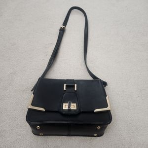 Black shoulder bag